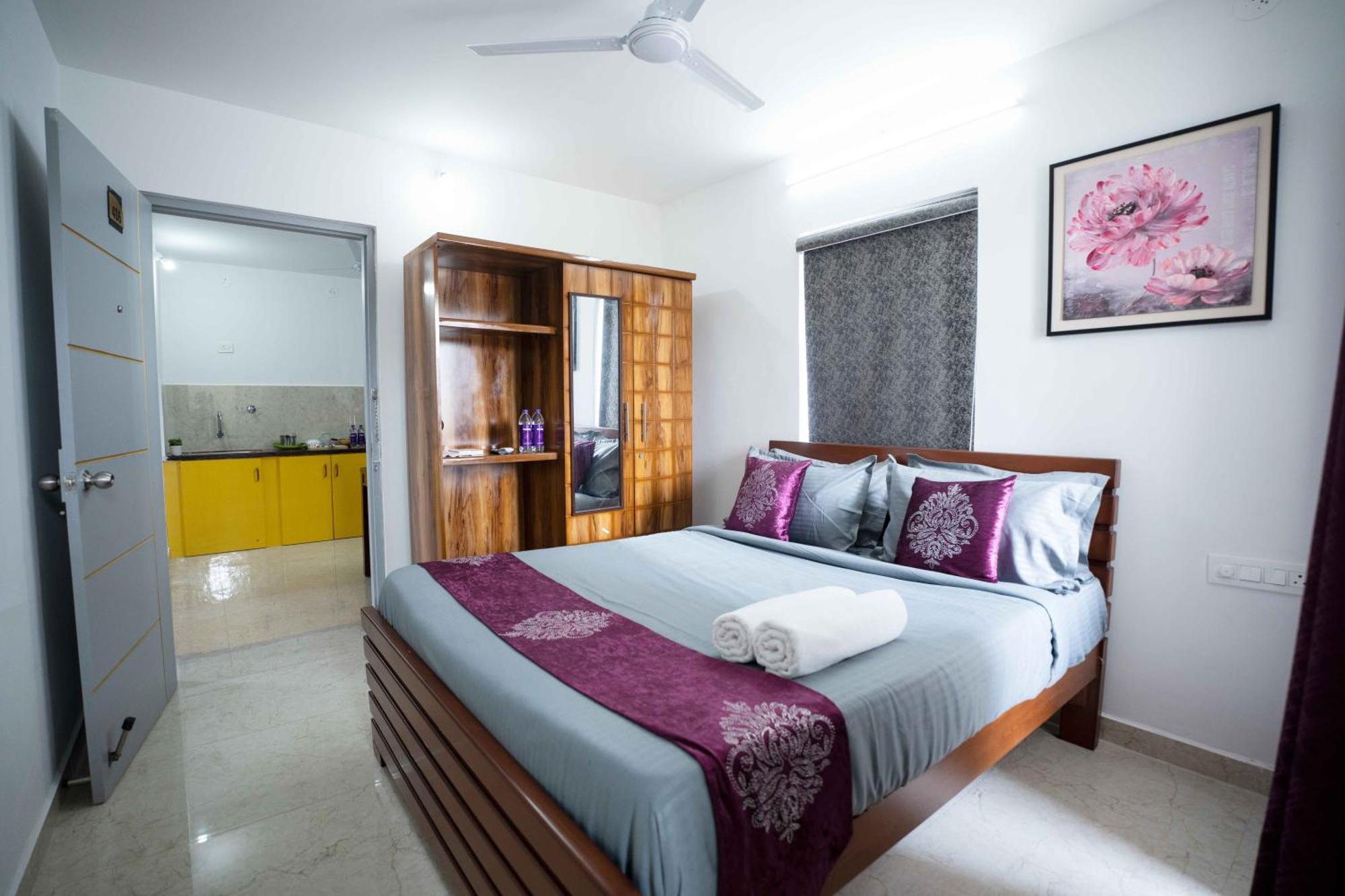 Yellow Bells Studios And Suites Gachibowli Eksteriør bilde