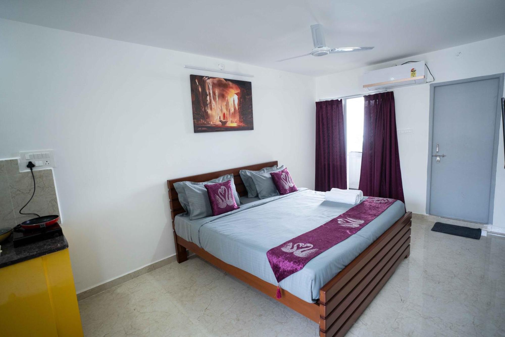 Yellow Bells Studios And Suites Gachibowli Eksteriør bilde