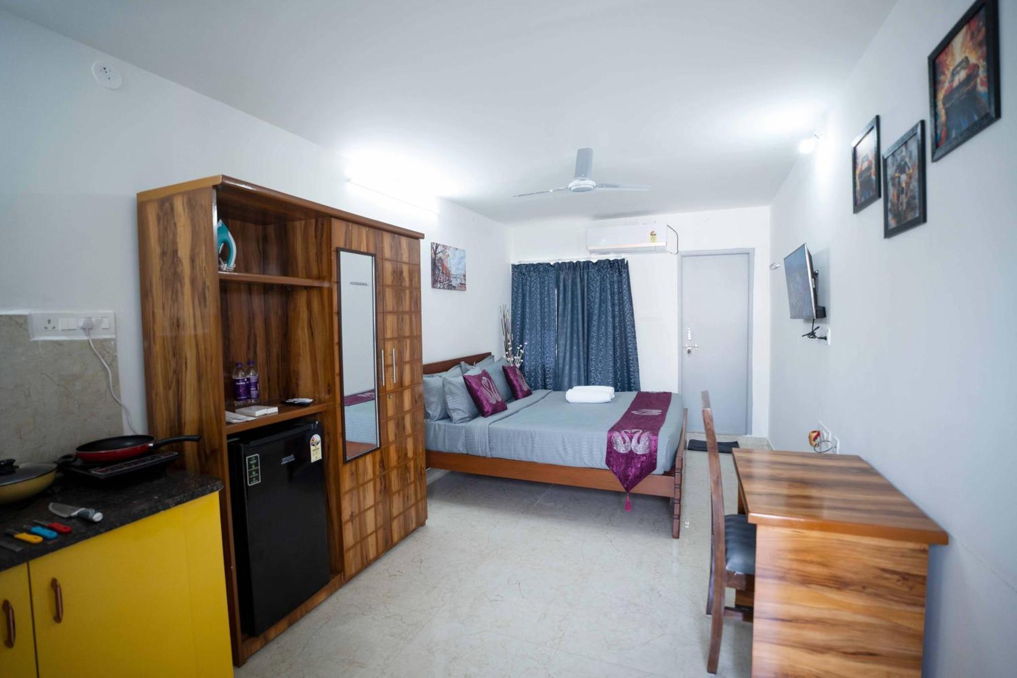 Yellow Bells Studios And Suites Gachibowli Eksteriør bilde